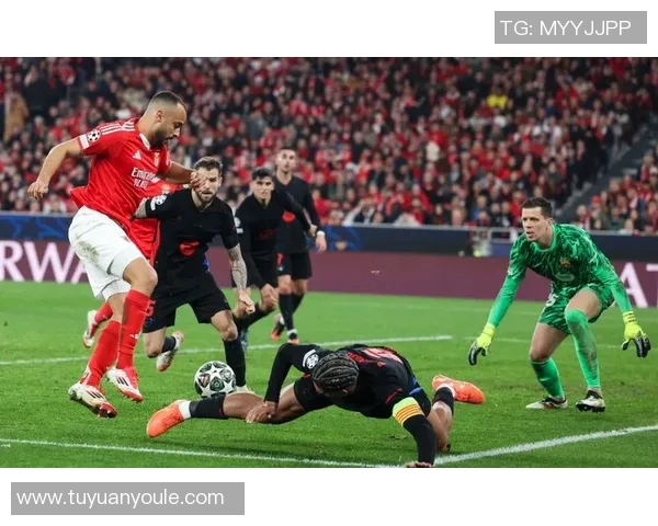 尤文图斯与巴萨激战1209再现经典对决引发球迷热议